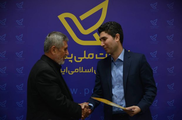تقدیر از نفر اول کشوری ایده و خلاقیت شرکت پست در سال ۱۴۰۱